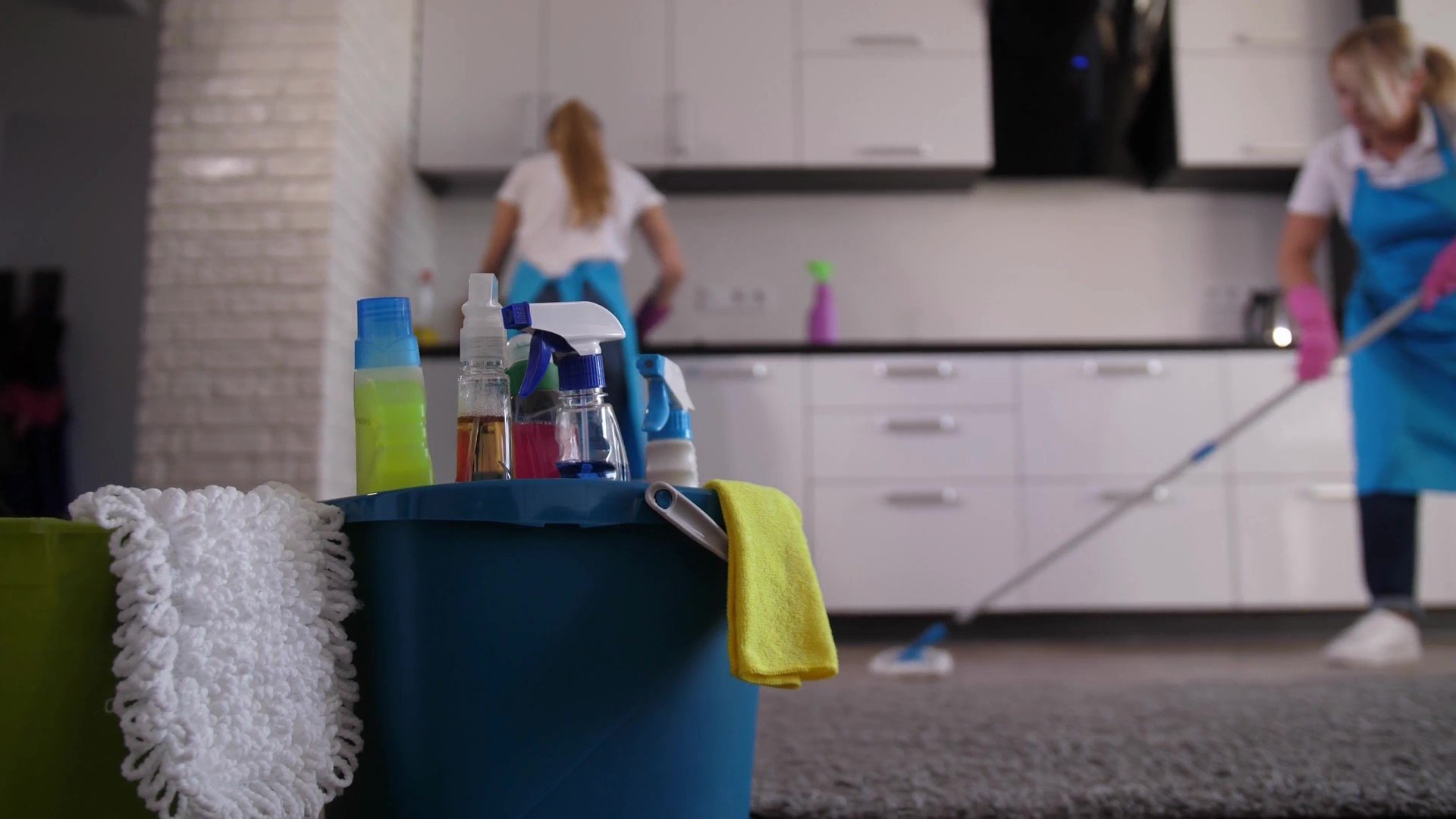 Sustainable Cleaning Services That Enhance Indoor Air Quality Naturally